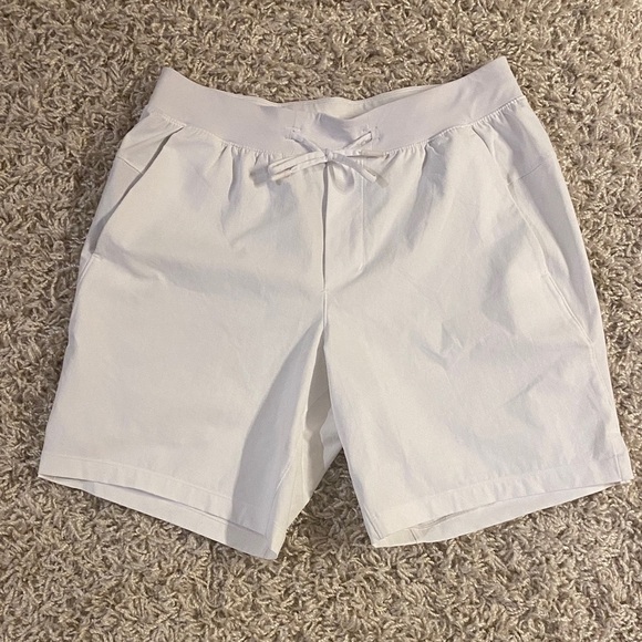 lululemon athletica Pants - Lululemon Athletica White Shorts size SP